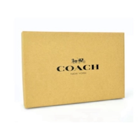 Coach | Signature C Floral Print Wristlet - Picture 4 of 9